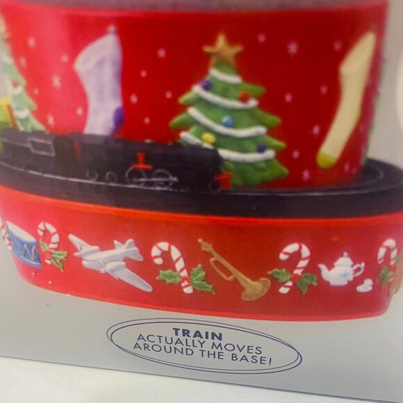 2001 Hallmark Coca-Cola Santa Musical Snow Globe with Moving Train in Box - Picture 4 of 8
